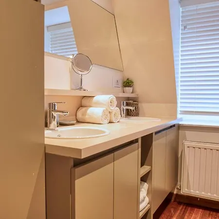 Appartement Beautiful Center In Near Medieval Castle