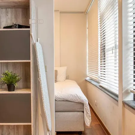 Beautiful Center In Near Medieval Castle * 헨트