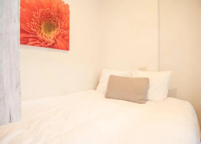 Beautiful Center In Near Medieval Castle Gent