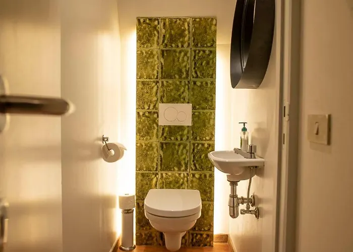 Beautiful Center In Near Medieval Castle * Gent